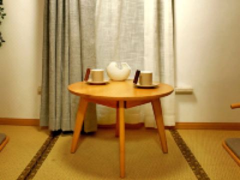 上海楠枫民宿 - 阳光榻榻米房