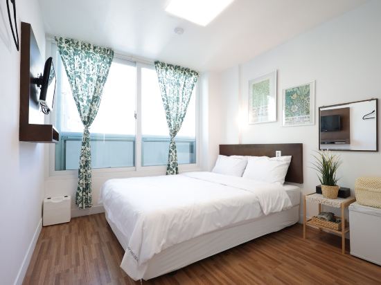 Ekonomy Haeundae Hostel