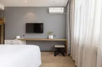 Jinyi Chain Hotel (Drum Tower General's Mansion Subway Station)