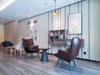 HanTing Hotel (Qiqihar Bukui Avenue Jiefang Branch) - Airport Shuttle
