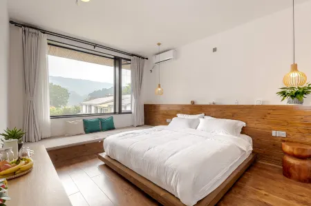 Fang Tang Mountain Lodge Отели рядом с достопримечательностью «Bailu Limestone Cave Wonder Peak»