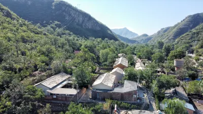 VIAYA Hotels near Silver Fox Cave