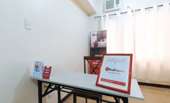1. RedDoorz..