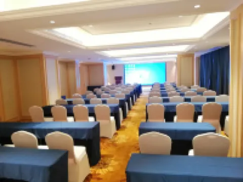 Vienna International Hotel (Shaoguan Wengyuan Town Center Branch)