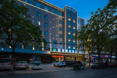 Yaguo Exquisite Hotel (Zhou Lipstick Xingmei Kailong Branch) Отели рядом со станцией Чжоукоу жд вокзал