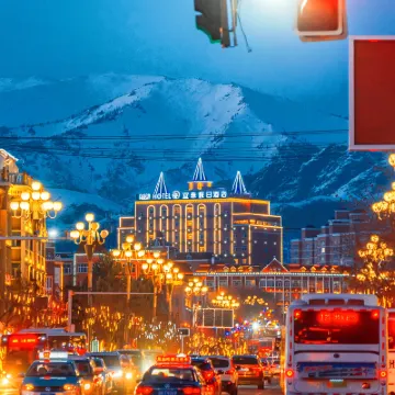 Sunshine Holiday Hotel Hotels near Jin Mountain Square