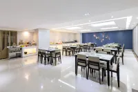清能清江ホテル(宜昌CBDセンター店) - 送迎