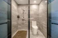 Unitour Hotel (Beihai Hepu High-speed Rail Station Passenger Transport Center) - 3-Star