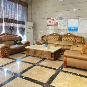 Yuemei Aiwei Hotel (Dejiang People's Hospital Branch)