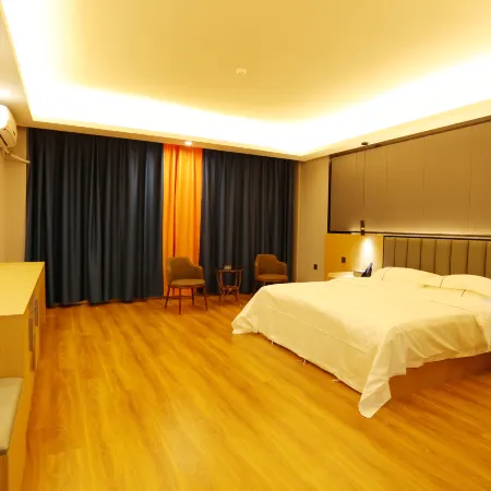 Ruoqiang Galaxy Hotel