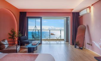 Huizhou Xiaojingwan Blue Sea Xi'an Light Luxury Seaview Apartment
