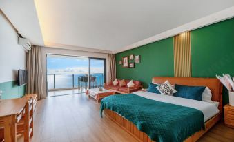 Huizhou Xiaojingwan Blue Sea Xi'an Light Luxury Seaview Apartment