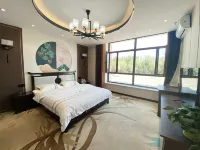 Arong Yalu Hotel