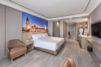Vienna 3 Best Hotel (Kaizhou District Pingqiao Jinke) Hotels near Kaixian Center Passenger Transport Terminal