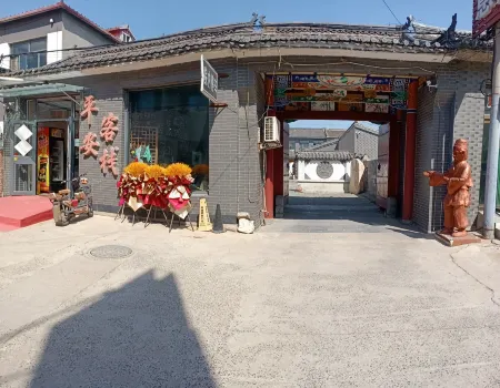 Zhangzhou Ping'an Inn Отели рядом с достопримечательностью «Luanhe Big Iron Bridge»