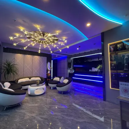 Pomegranate Electric Sports Hotel