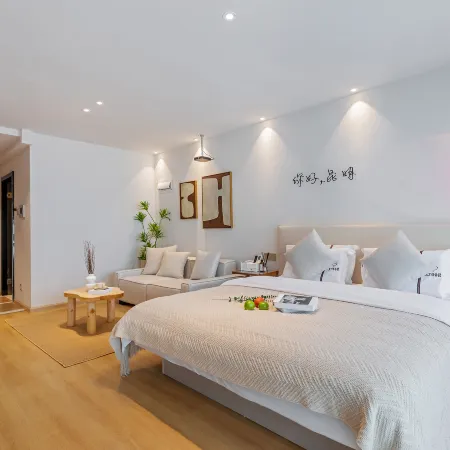 Shangpin Apartment Hotel