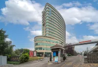 Starway Hotel (Chongqing Sanya Bay Metro Station Store) Hotels in Chongqing