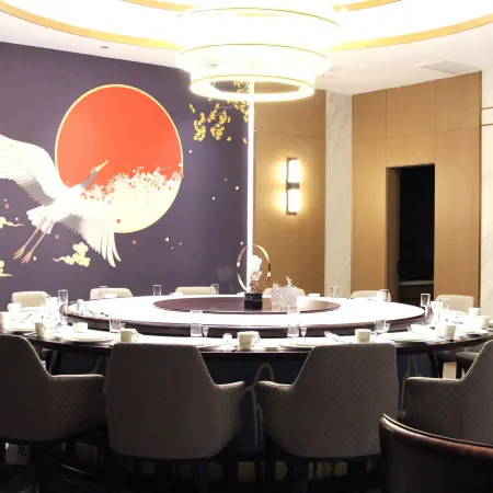 Hancheng Yijia Wenjing Hotel