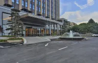 金義國際大飯店（寶龍廣場店） 宜家超市（華豐路店）附近的飯店