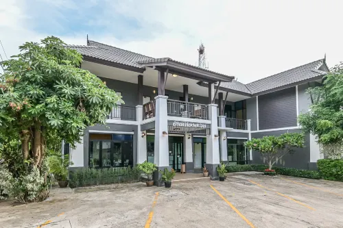 บ้านเคียงตะวัน - 3 ดาว