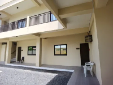 Ys Rezidenzia Suites Hoteles en Daraga