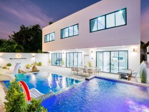 Nine9 Pool Villa Pattaya