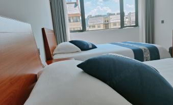 Qiandao Lake Windy House B&B