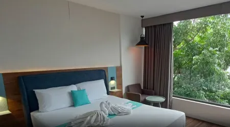 RedDoorz @ Anton's Loft Designer Resort Pansol Calamba Laguna Отели в г. Каламба