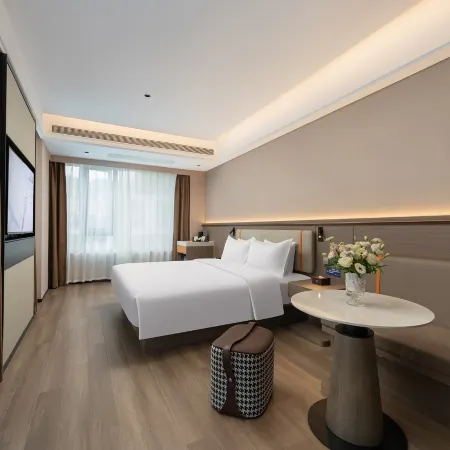 World Hotel (Jinan Century Avenue Wanda Plaza Baoshan Metro Station Branch)
