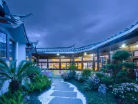 Oriental Garden Inn (Lijiang Old Town Watermill) Hotel dekat Jalan Square