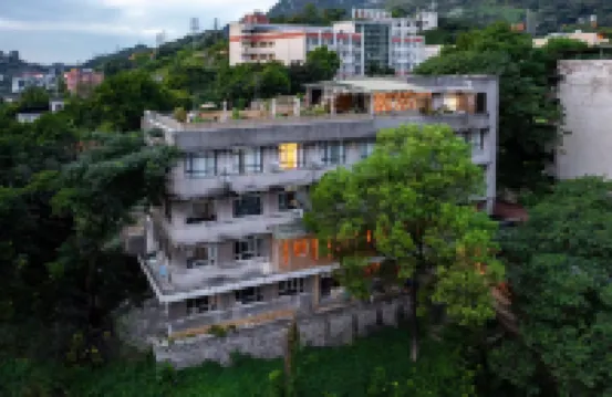 Xiaozhongshan River View Homestay (Chongqing Longmenhao Laojie) Hotels near Nanshan Botanical Garden