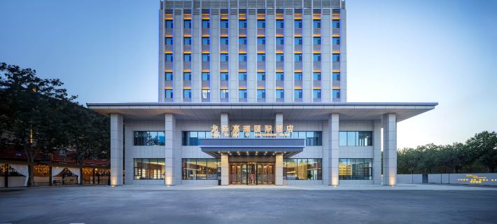 Translated into Longze Huili Hotel International Hotels in Kuytun
