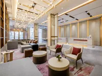 Lavande Hotels (Mudanjiang railway station second people's hospital branch) - parkir