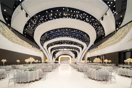 Dayao eternity reach hotel Отели рядом с достопримечательностью «Gymnasium»