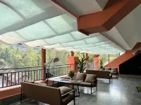 Wengding Holiday Hotel (Lincang Cangyuan Wengding Primitive Tribe)