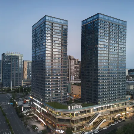 SFEEL Designer Hotel (Yibin Future Square Branch)