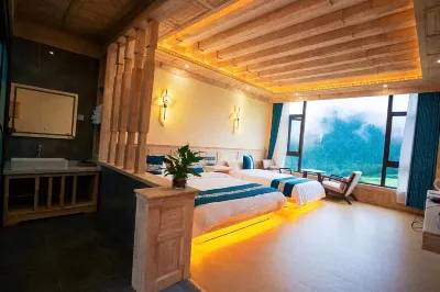 Diebu Zagana Muyun Homestay Các khách sạn gần Dari Village