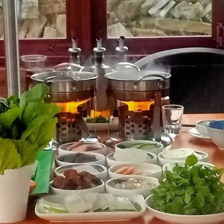 Pingwu Huajian Banshan Homestay