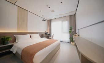 Fengnan Courtyard · Liuzhu Boutique Stay (Jingdezhen Ceramic Art Avenue Taoxichuan)