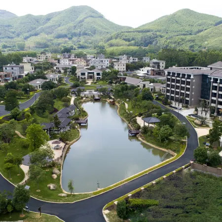 Penggu Town Saint Shala Hotel