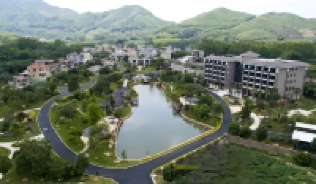 芃谷小鎮聖莎拉酒店