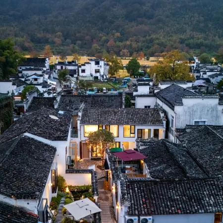 Hongcun Scenic Area Zhishu B&B