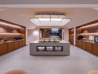 Starway Hotel (Xinxiang Municipal Government Baolong Plaza) Hotele w: Xinxiang