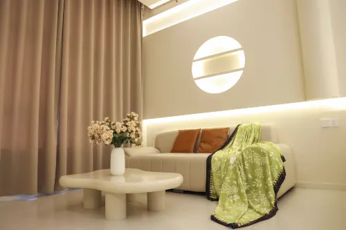 Yuechengju Homestay (Baicheng Railway Station Fortune Plaza) - Bãi đậu xe