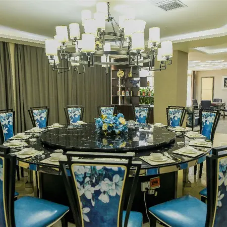 Shanyang Yihe Hotel (Shanyang People's Square)