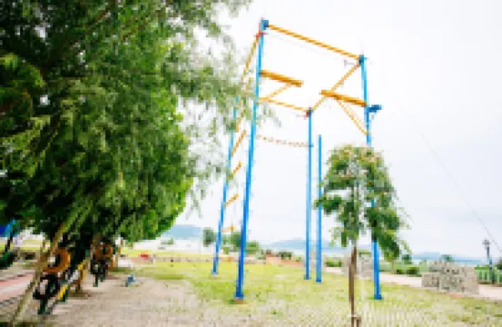 Qufu Shenghushanzhuang (Nishan Shengjing Luxuancun Scenic Area Store)