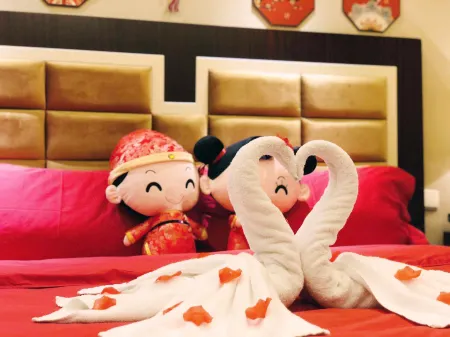 Shenyang Rich Gate Hotel Отели рядом с достопримечательностью «Dadong District Cultural Center»