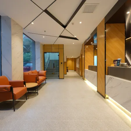IU Hotel (Suzhou street subway station, Zhongguancun Renmin University, Beijing) Отели рядом с достопримечательностью «Хайдянь»