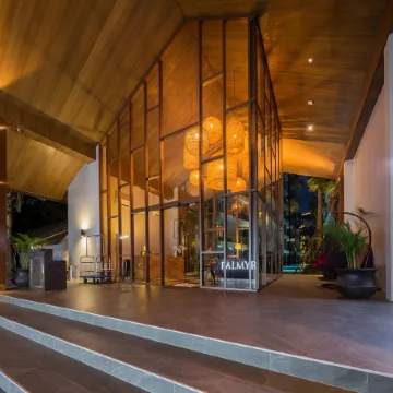 Palmyrah Surin Beach Residence Отели рядом с достопримечательностью «Пляж Лаем-Синг»